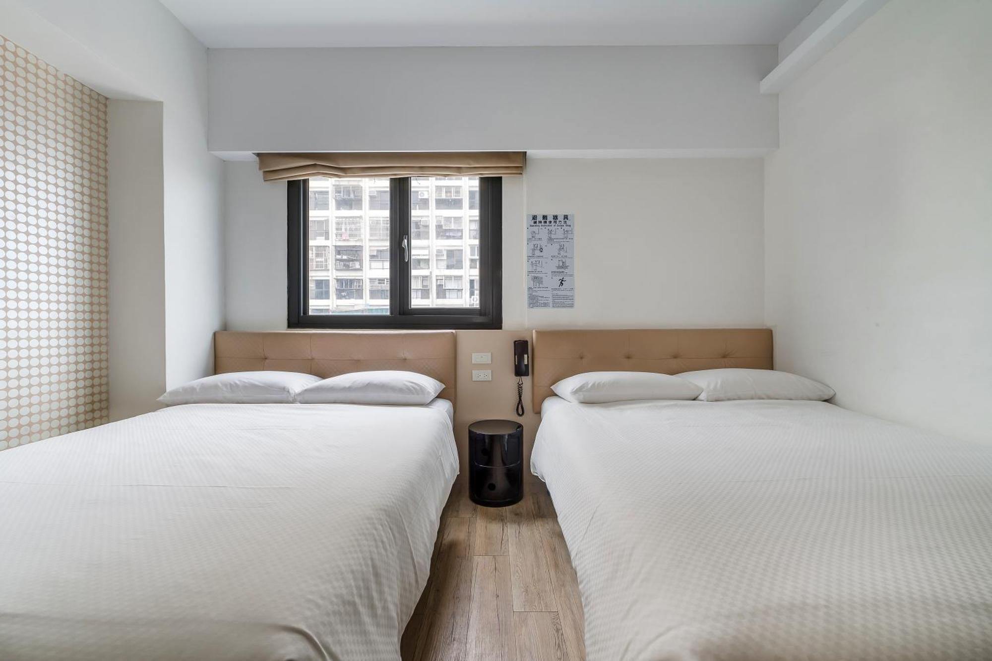 Check Inn Express Kaohsiung Love River Exterior photo